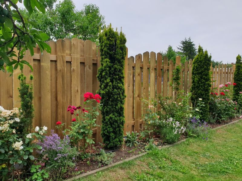 Landscaping Fence Experts